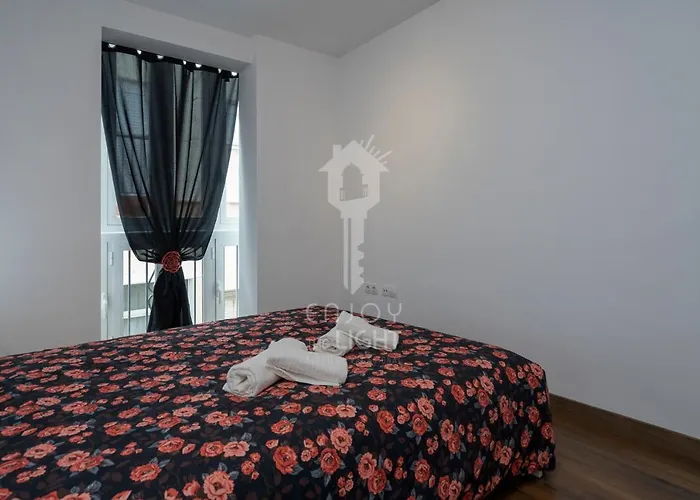 Atico Tavira Feel * كاديز